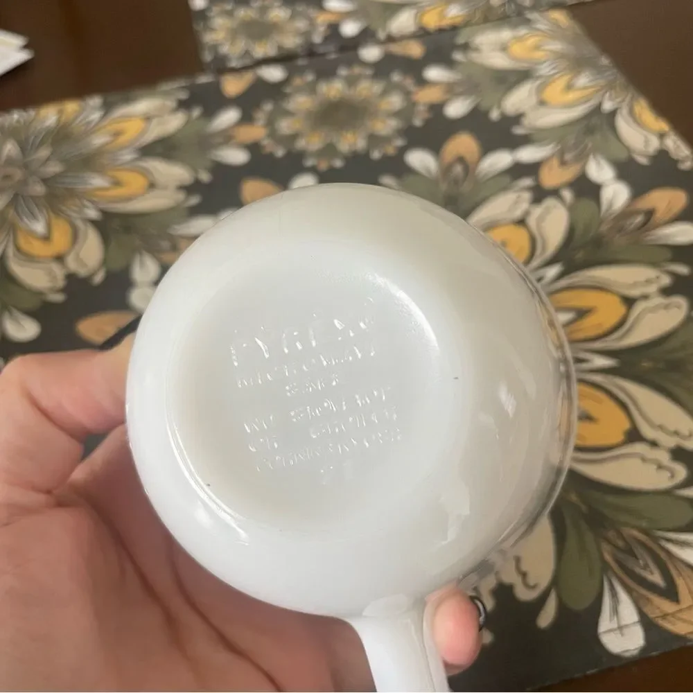 Vintage PYREX Woodland Brown Floral Tea Cup - Picture 3 of 4